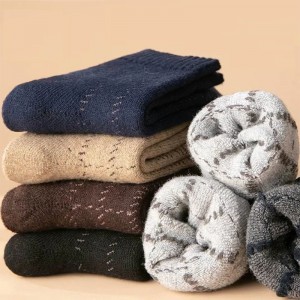 Wholesale custom logo thick cozy wool men socks unisex crew winter socks